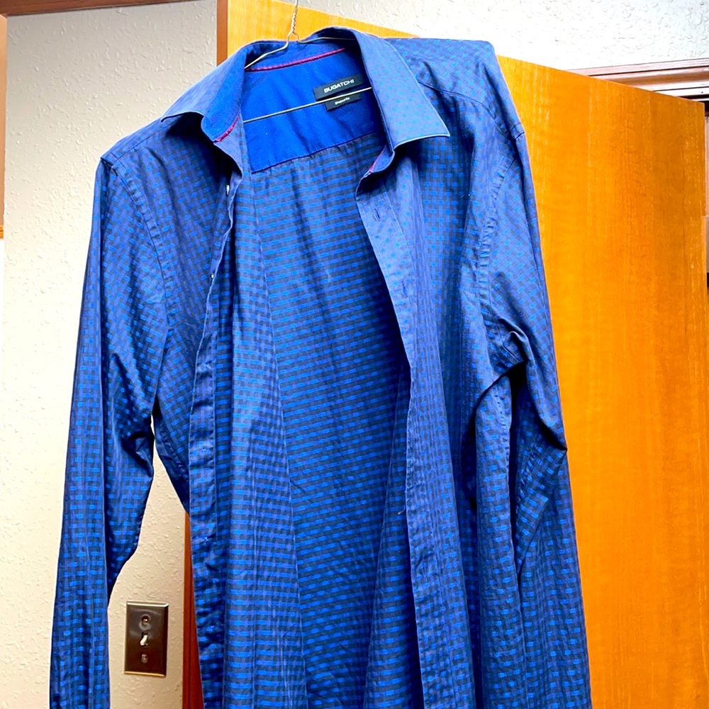Bugatchi Dress Shirt (Used) Large. Blue on Blue 💙